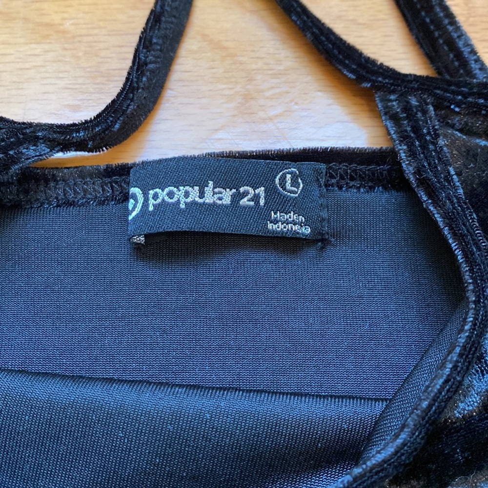 Popular 21 Black Velvet Pajama Set - Picture 7 of 12